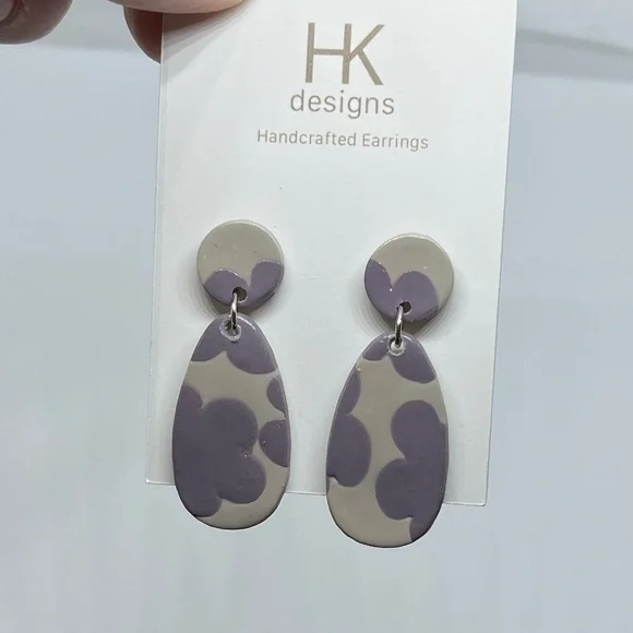 Glossy Handcrafted Earrings - Picture 8 of 12